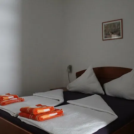 Apartmani Atila Damir Omis Exterior photo