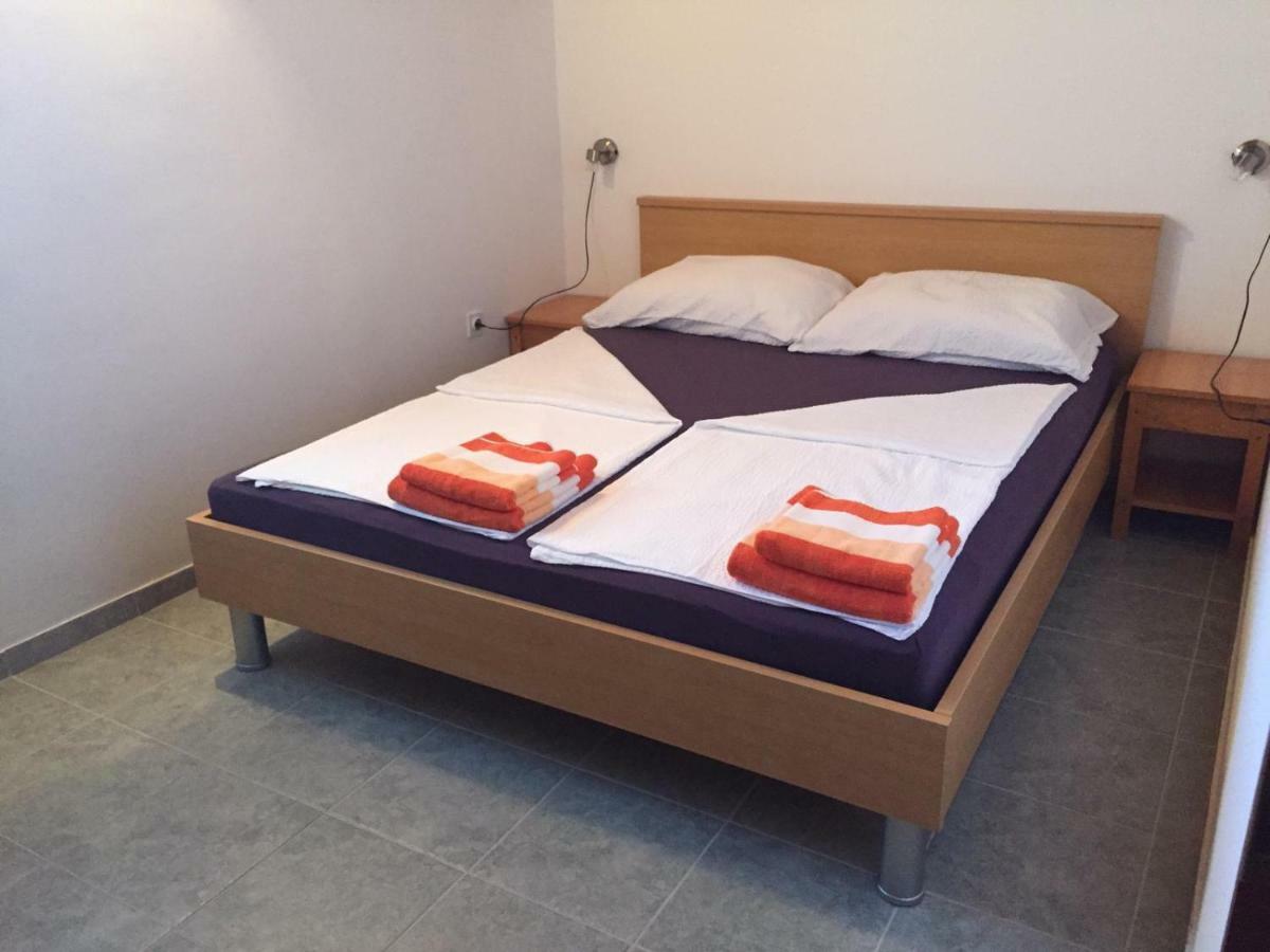 Apartment Atila Damir Omis