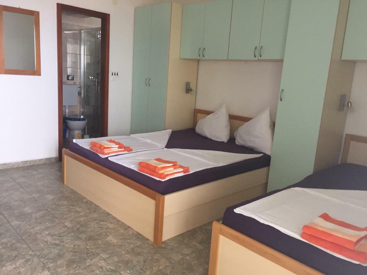 Apartment Atila Damir *
