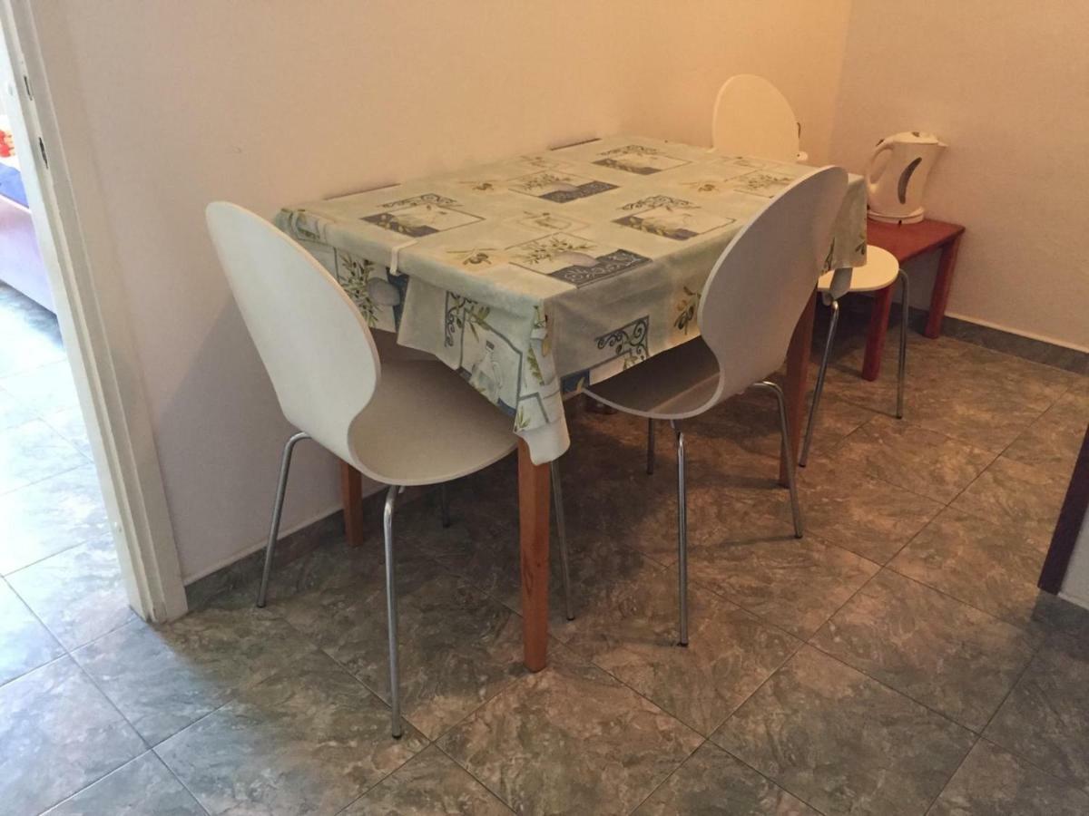 Atila Damir Apartment Omis